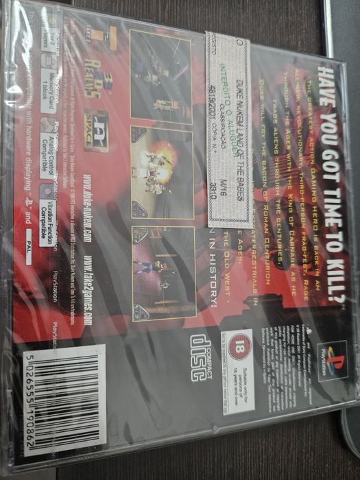 Duke Nukem e Jurasic Park