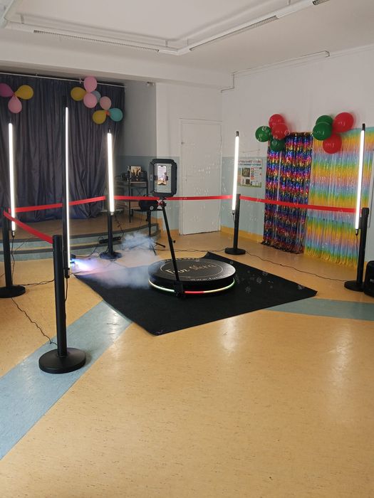 FOTOBUDKA 360 asystent 600 zł 2H BAŃKI DYM wideobudka