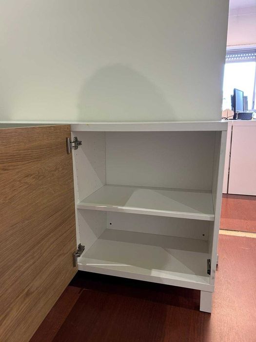 Móvel para arrumações de sala