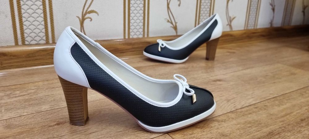 Жіночі туфлі, розмір 36