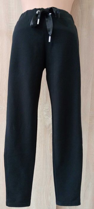 Костюм спортивний трикотажний жіночий  чорний Італія. Розмір ХS