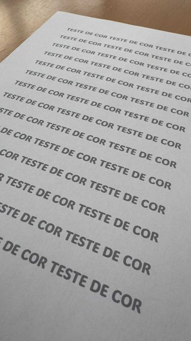EcoTinta Reutilizada – Tinta Escura para Impressão Económica