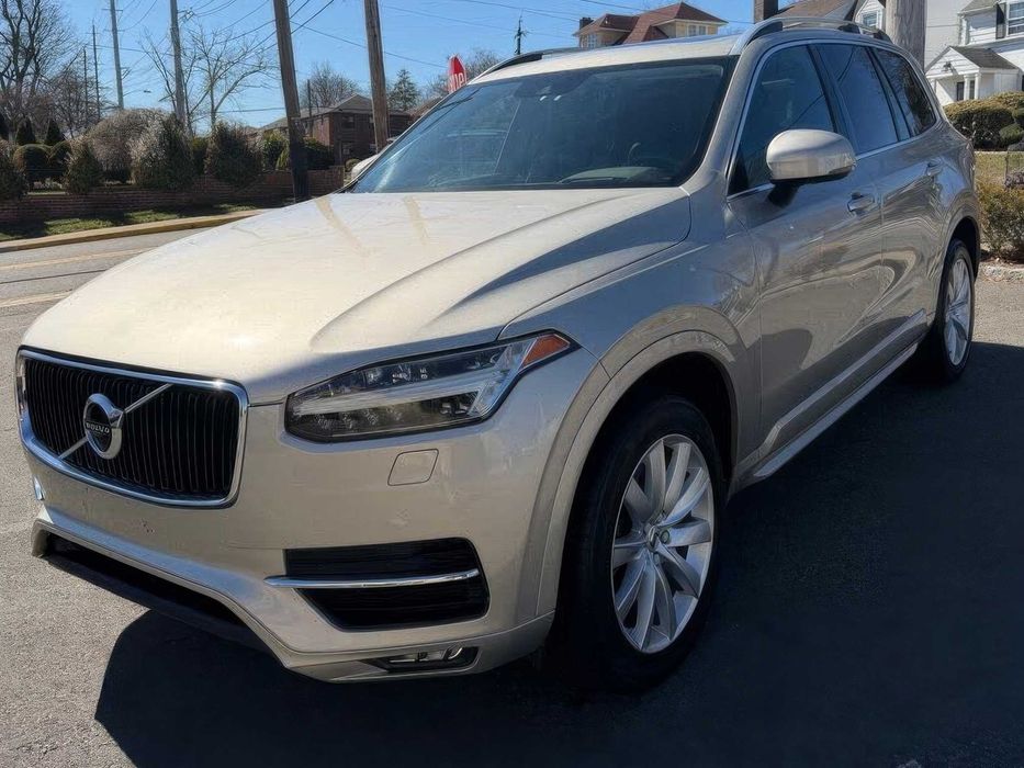 Volvo XC90 T6 Momentum      2017