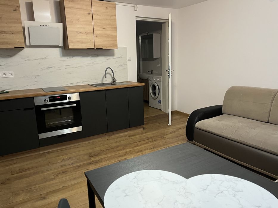 Kawalerka (bezczynszowa) 20m2  blisko Szpitala, wspólne podwórko