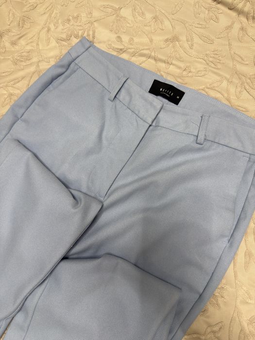 Світло голубий костюм від Mohito