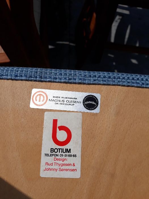 Krzesło, proj. R. Thygesen i J. Sørensen, Magnus Olesen, Dania, lata 7