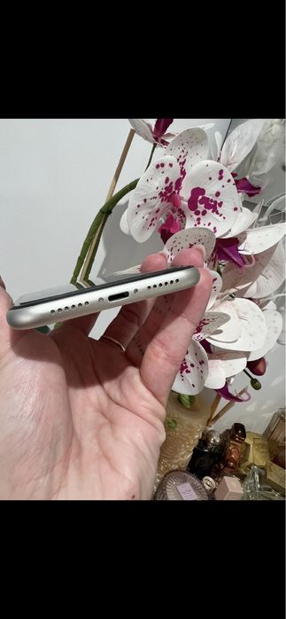 iPhone 11 64GB biały