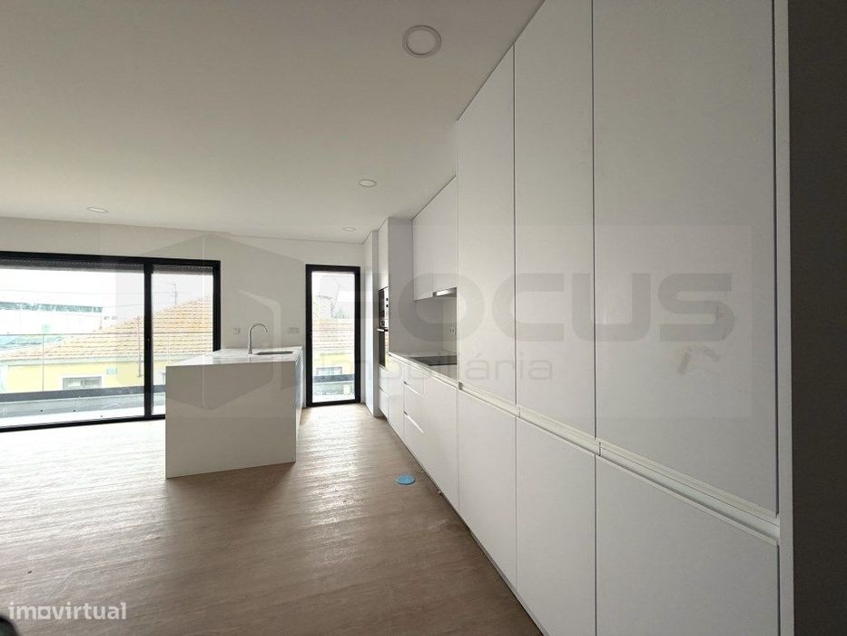 Novidade no mercado !!! Apartamento T2 com 2 SUITES Aveiro / Esgueira