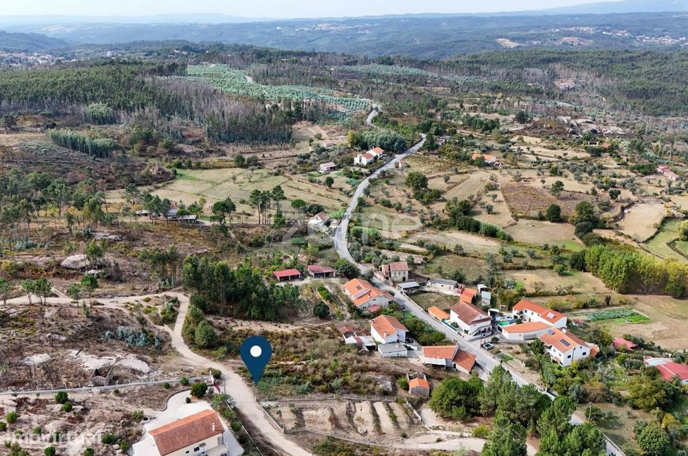 Terreno | 1400m2 | Carregal do Sal