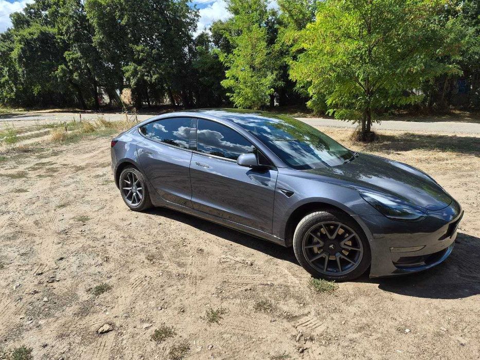 Tesla Model 3 Long Range AWD 82.5kWh