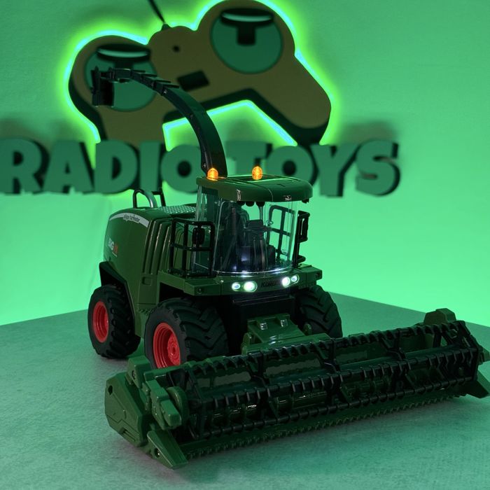 Комбайн на радіокеруванні John Deere. Комбайн на пульті управління