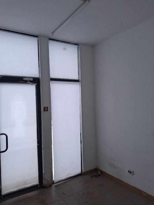 Здам приміщення в дострокову оренду , ринок ХТЗ,  15 м2