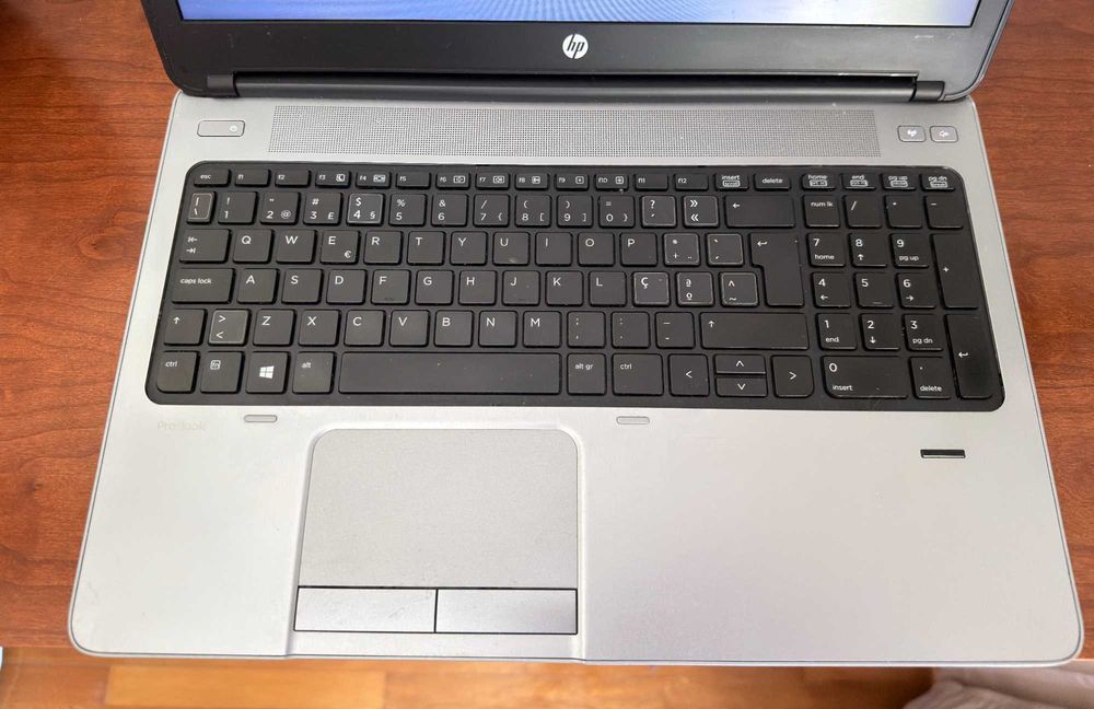 HP Probook 650 G1|15.6" HD|i5-4200M|12Gb Ram|Ssd 250Gb|Porta RS-232|