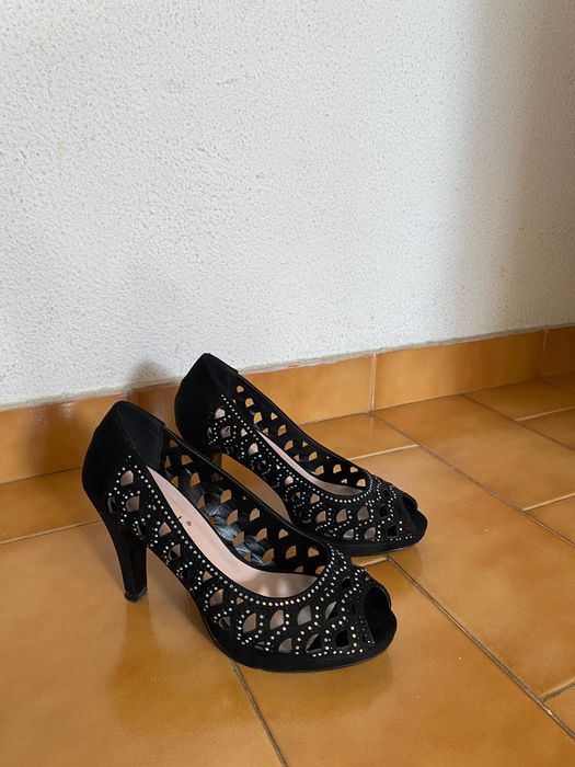 Salto Alto com Brilhantes