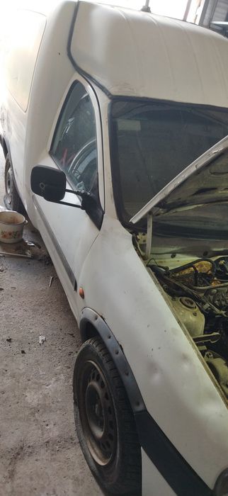 Продам Опель комбо 1.7 дизель цілий або по запчастинах розбірка
