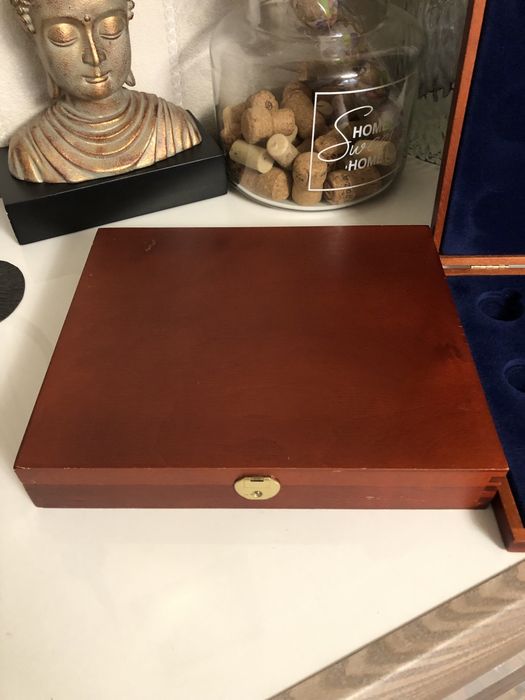 Коробка, бокс для колекційних монет