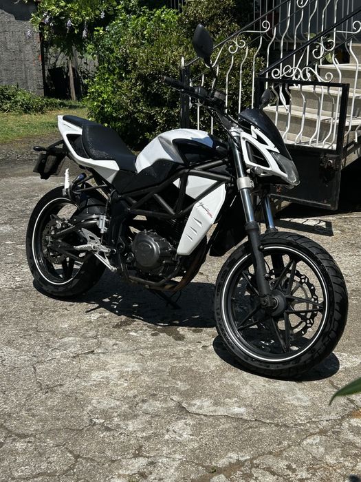 Megelli 125S
