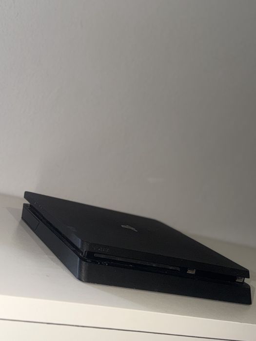 Ps4 slim, 1 TB