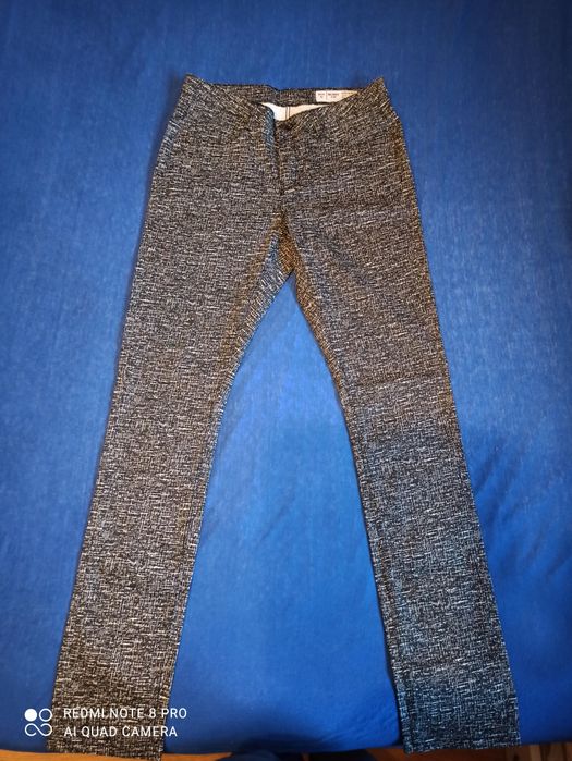 Spodnie a'la jeansy 38