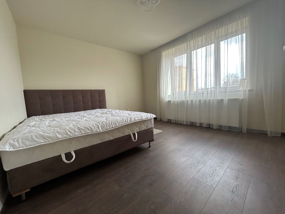 Оренда 1,5 кім,Площа Ринок Тарнавського 47м 5п-350дол