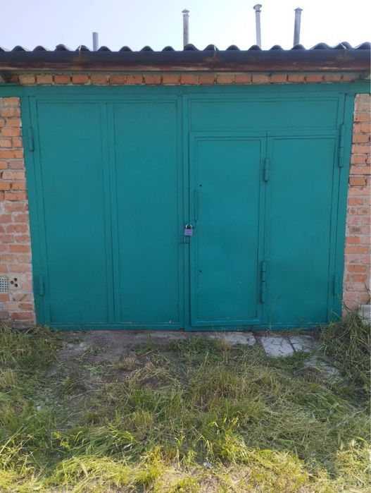 Продам цегляний гараж