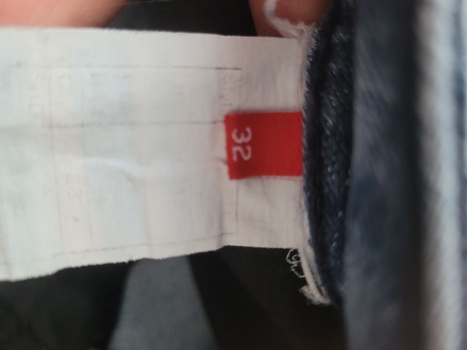 Spodnie meskie marki Guess