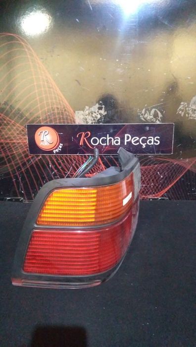 Farolim Stop Esq Rover 200 Três Volumes (Xh)