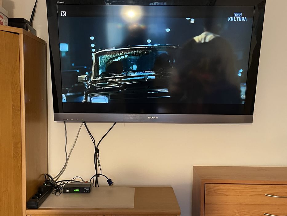 Telewizor marki SONY 46”/ cyfrowy telewizor kolorowy LCD