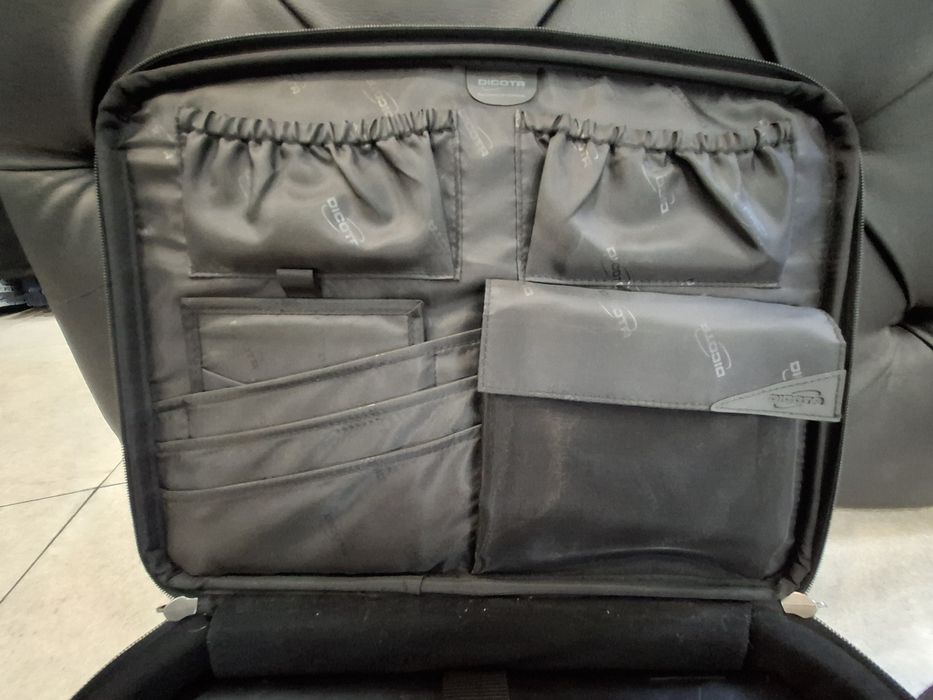 Torba na laptopa Dicota Super Stan