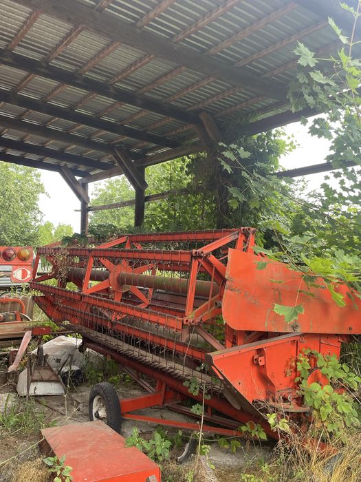 Sprzedam kombajn Bizon Z056