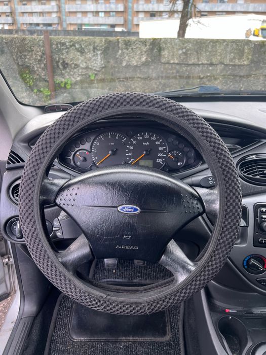 Ford Focus SW 1.4 - Gasolina