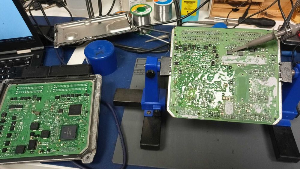 Profesjonalna naprawa, testowanie oraz regeneracja sterowników komputerów silnika ECU – gwarancja