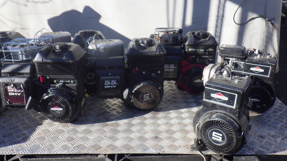 Silniki Briggs & Stratton 3.5 / 5.5 Hp Kompletne i na Czesci Zamienne