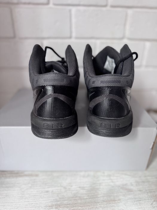 Чоловічі кросівки Nike Air Visi Pro 6