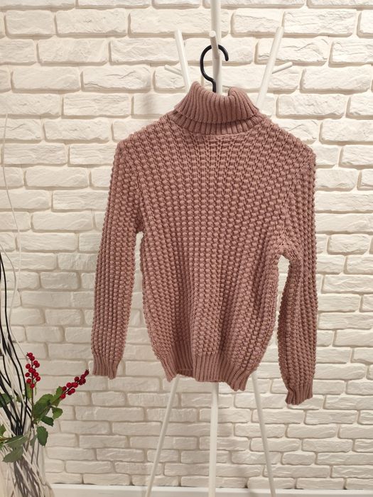 Różowy sweter golf rozmiar S