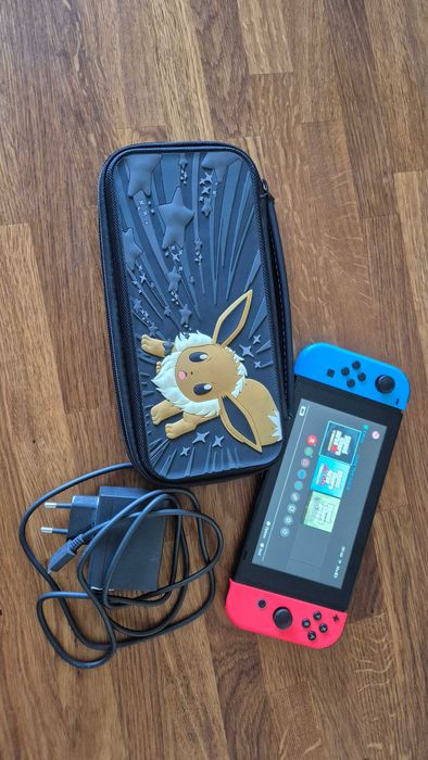 Nintendo Switch + etui + gry GTA