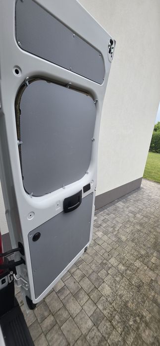 Zabudowa Ducato przestrzeń ładunkowa L3H2