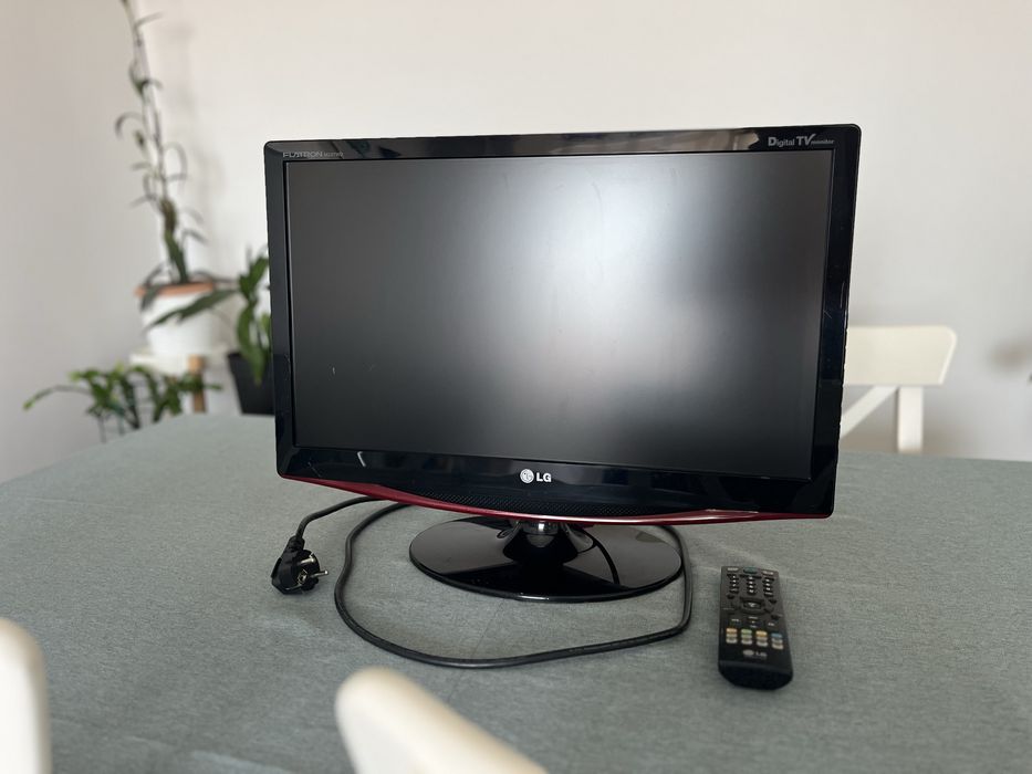 TV LG (22 polegadas)