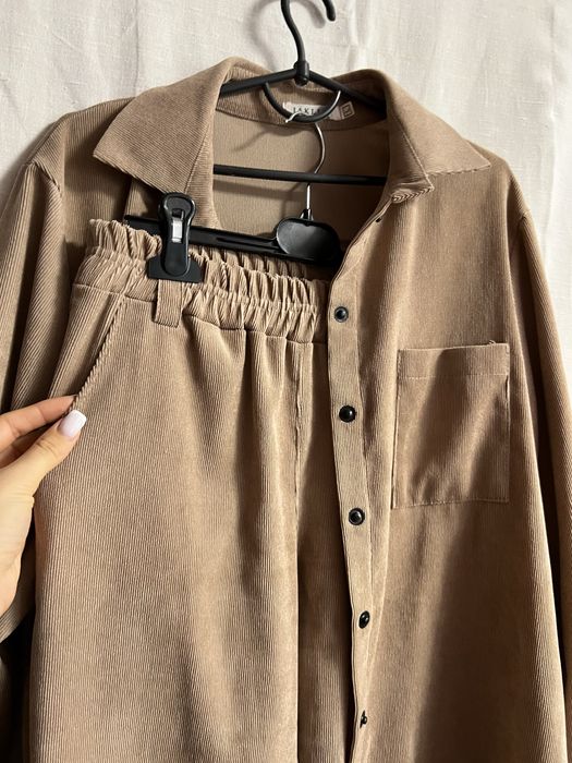 Неймовірний костюмчик