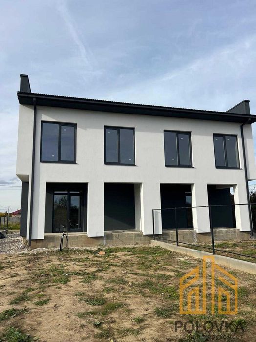 Продаж 2-поверхового дуплексу, Садовий