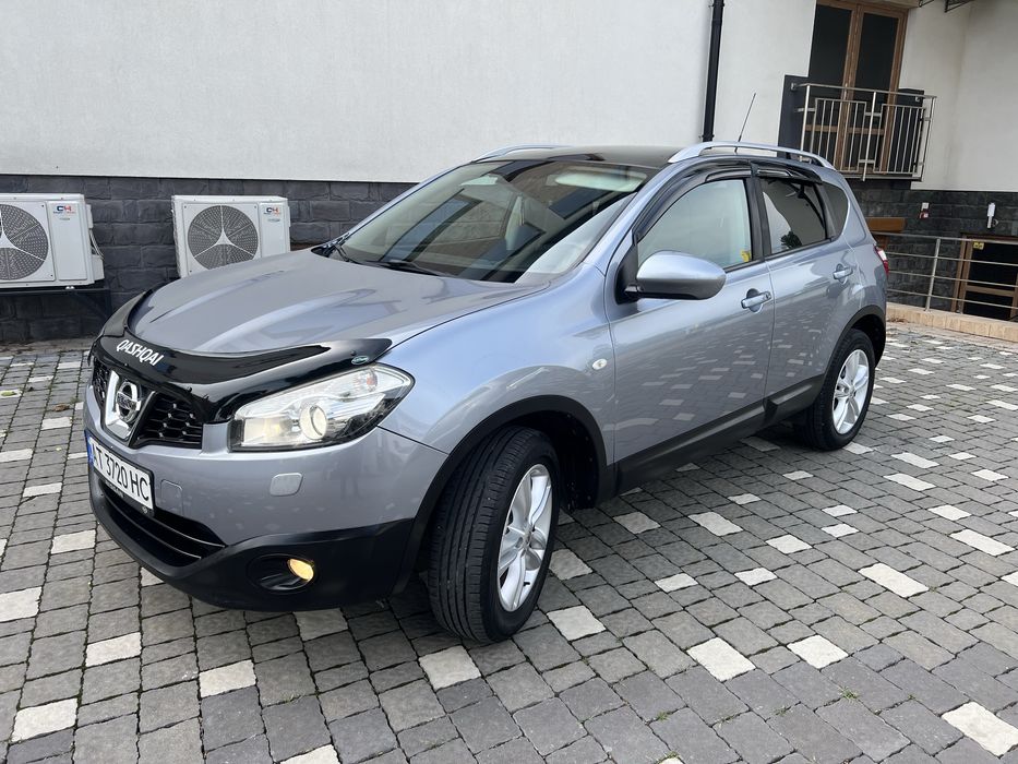 Nissan QASHQAI…..