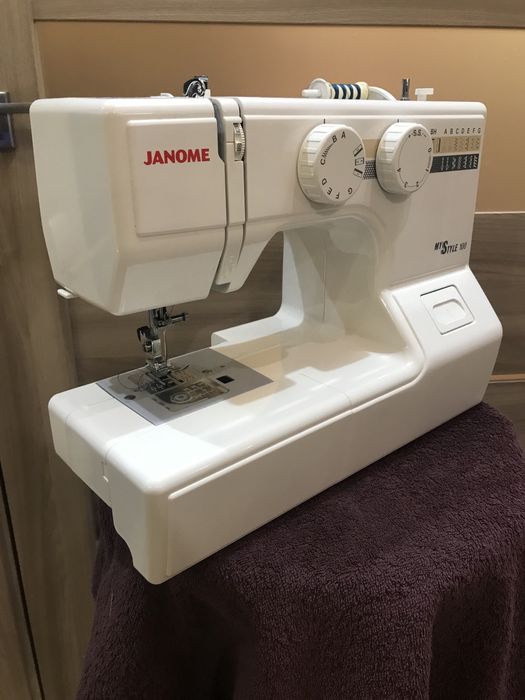 Швейная машина Janome my Style 100