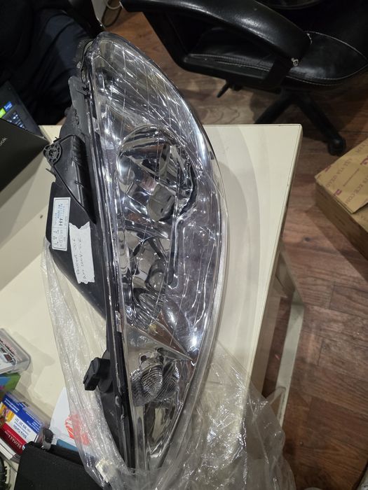 Farol peugeot 206 NOVO