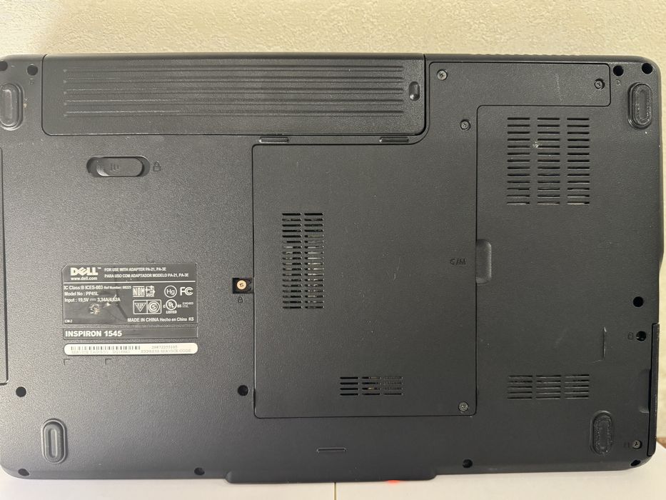Ноутбук DELL  Inspiron