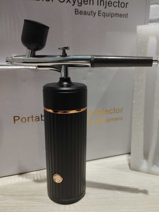 Аэрограф с компрессором , цифровой дисплей, шланг.