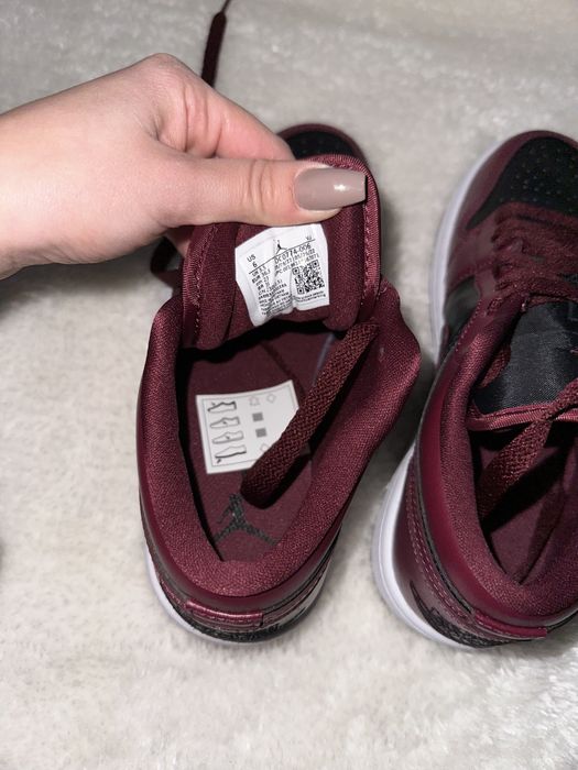 Air Jordan 1 low bordeaux