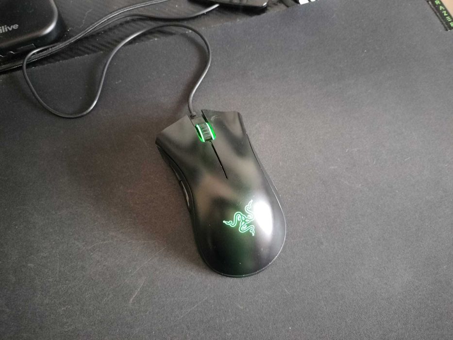 Selling RAZER keyboard and mouse64284537442307122