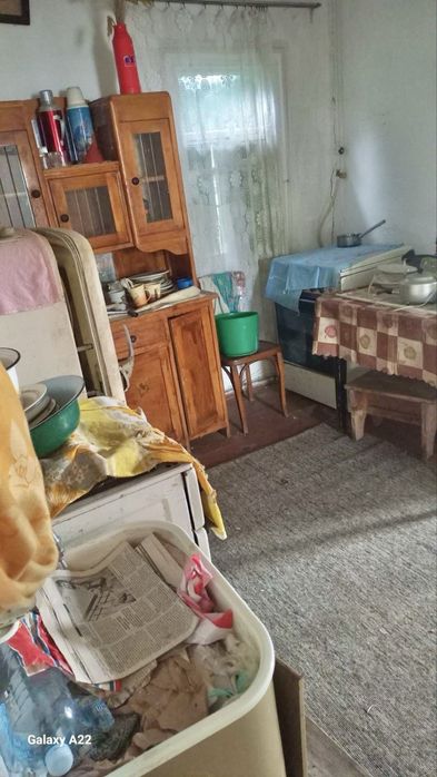 Продаж будинку та 15-соток землі у центрі Котельви