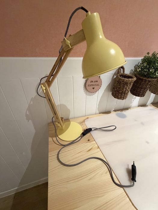 Sklum - Candeeiro de mesa em madeira e ferro Deyan