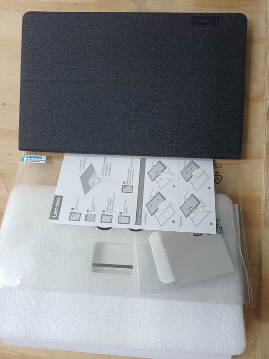Novas - Capas para Tablet Lenovo